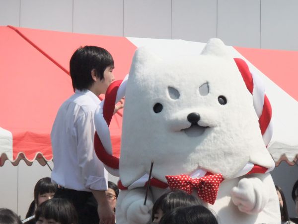 指揮棒持ってぺぺぺいダンス♪