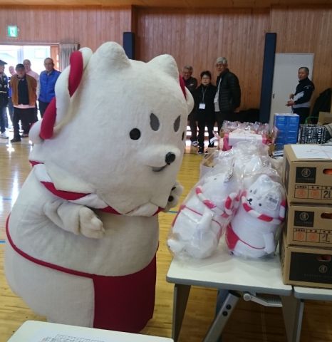 新春スポーツ吹矢大会にて